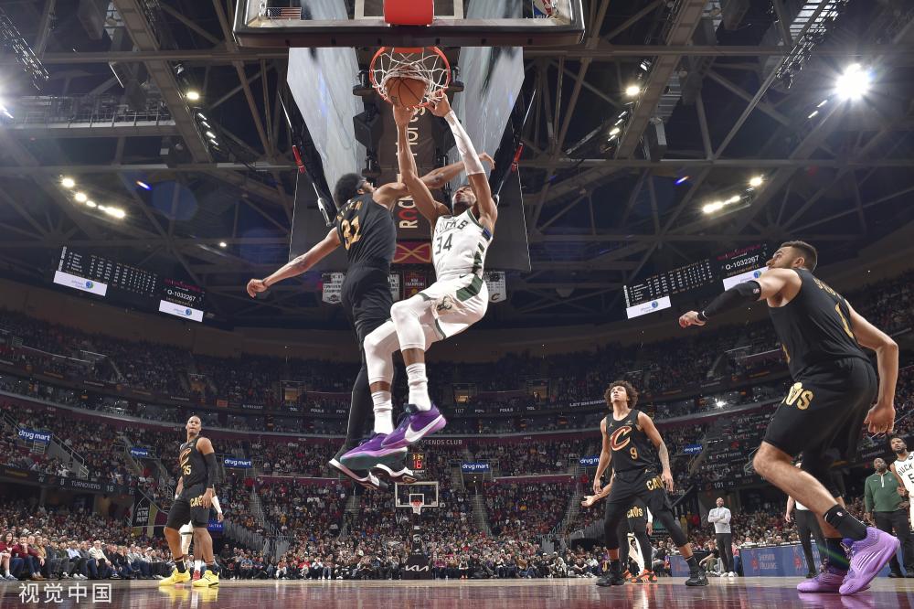 吸引了大量 吸引了大量